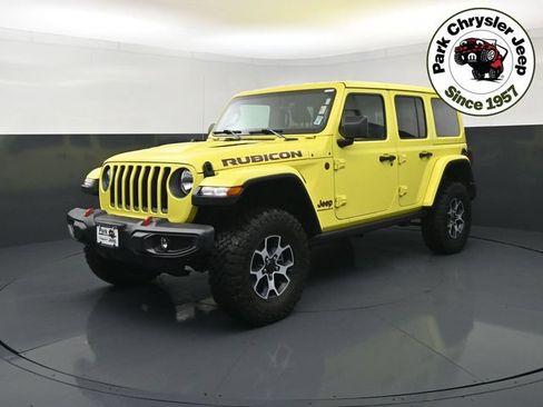 Certified 2023 Jeep Wrangler Unlimited Rubicon w/ Cold Weather Group AWD/4WD image 2