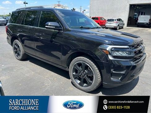 Used 2022 Ford Expedition Limited AWD/4WD image 1