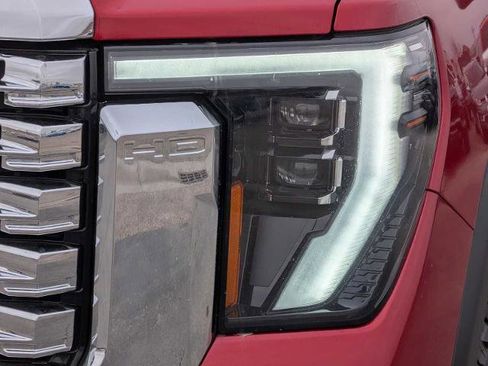Used 2024 GMC Sierra 3500 Denali w/ Denali Reserve Package AWD/4WD image 10