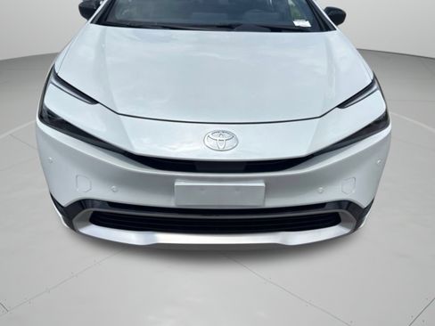 New 2026 Toyota Prius Plug-In Hybrid FWD image 29
