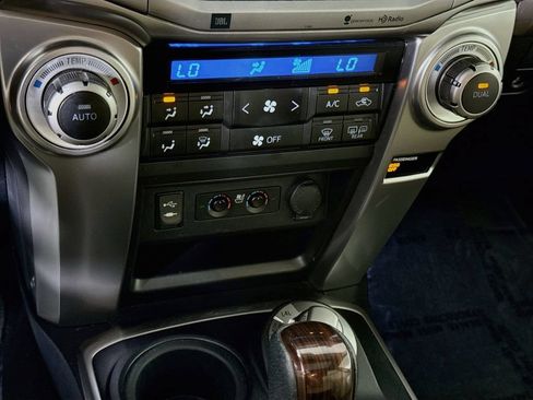 Used 2015 Toyota 4Runner Limited AWD/4WD image 7