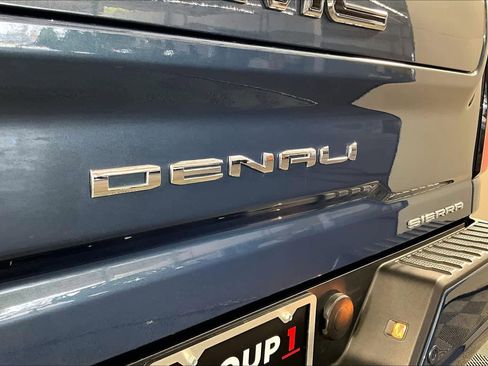 Used 2025 GMC Sierra 2500 Denali Ultimate AWD/4WD image 10