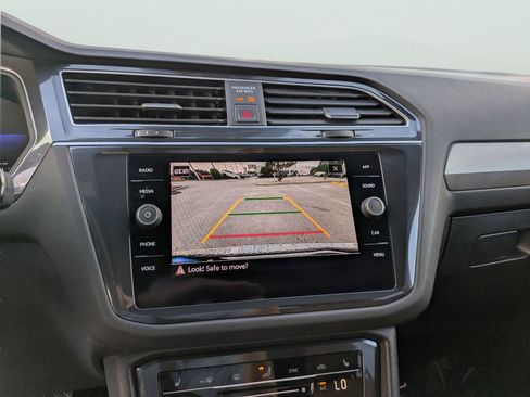Used 2023 Volkswagen Tiguan SE FWD image 20