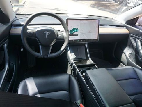 Used 2019 Tesla Model 3 Standard Range Plus RWD image 5
