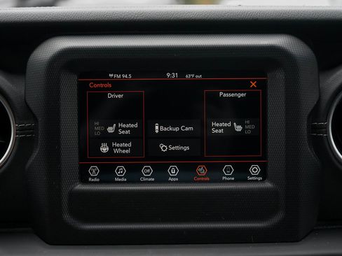 Used 2021 Jeep Wrangler Unlimited Sahara w/ LED Lighting Group image 15