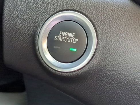 Used 2024 GMC Terrain SLE AWD/4WD image 25