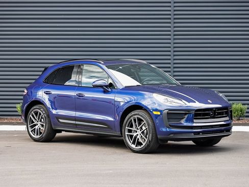 New 2026 Porsche Macan image 9