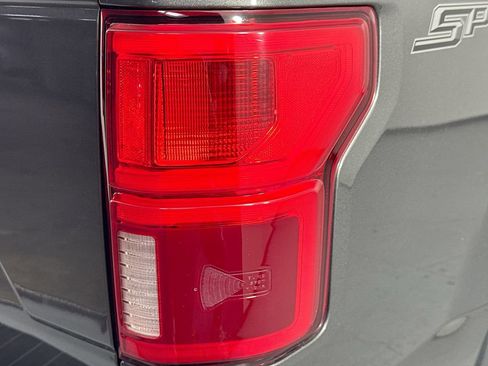 Used 2018 Ford F150 Lariat image 38