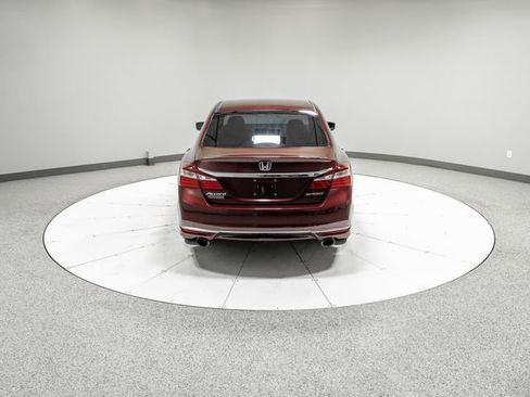 Used 2017 Honda Accord Sport image 23