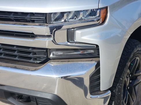Used 2020 Chevrolet Silverado 1500 LT w/ Texas Edition image 10