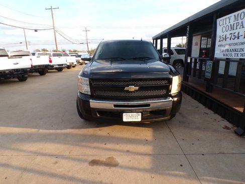 Used 2010 Chevrolet Silverado 1500 LT w/ Texas Edition image 2