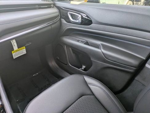 New 2026 Jeep Compass Latitude w/ Sun and Sound Group AWD/4WD image 14