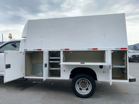Used 2017 RAM 4500 Tradesman w/ Power & Remote Entry Group AWD/4WD image 27