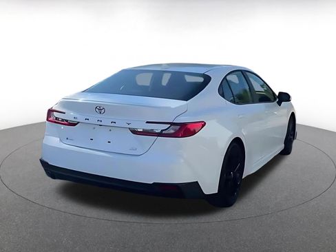 Used 2025 Toyota Camry SE FWD image 11