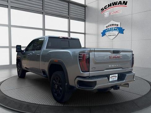 Used 2025 GMC Sierra 2500 AT4 AWD/4WD image 6