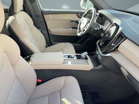 New 2026 Volvo XC90 B6 Plus w/ Protection Package Premier image 21