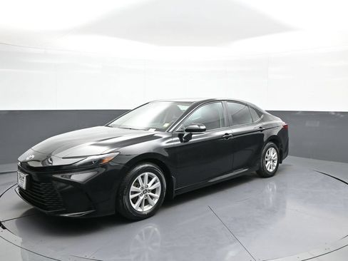 Certified 2025 Toyota Camry LE w/ Convenience Package FWD image 10