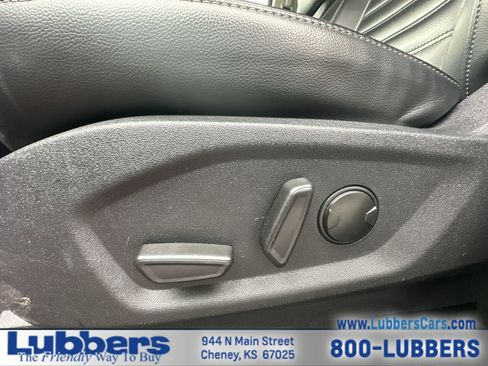 Used 2024 Ford Edge SEL AWD/4WD image 11