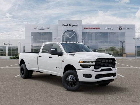 New 2026 RAM 3500 Big Horn AWD/4WD image 5