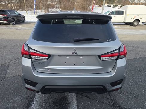 Used 2025 Mitsubishi Outlander Sport ES AWD/4WD image 4