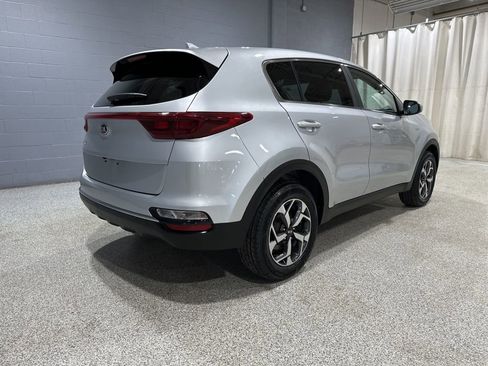 Used 2020 Kia Sportage LX AWD/4WD image 3