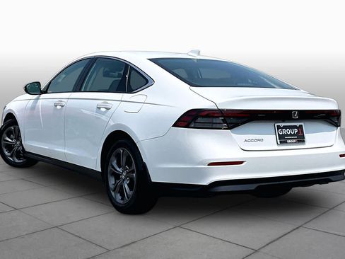 Used 2023 Honda Accord EX image 11