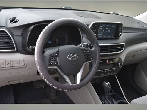 Used 2019 Hyundai Tucson SEL image 12