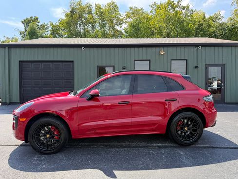 Used 2021 Porsche Macan GTS AWD/4WD image 3