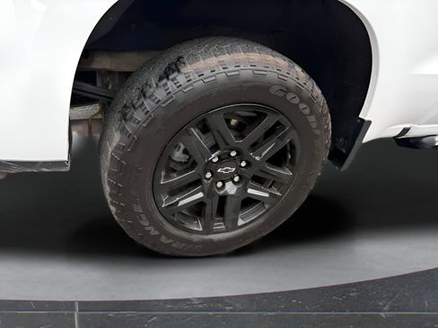 Used 2024 Chevrolet Silverado 1500 Custom AWD/4WD image 13