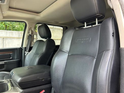 Used 2017 RAM 2500 Laramie w/ Snow Chief Group AWD/4WD image 2