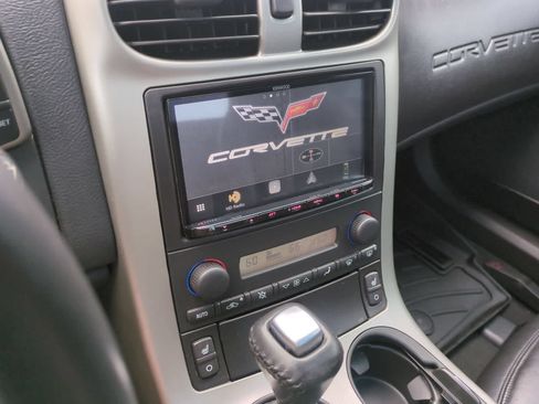 Used 2005 Chevrolet Corvette Coupe w/ Preferred Equipment Group RWD image 27