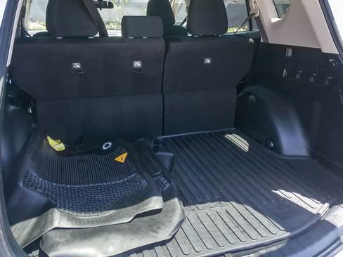 Used 2018 Toyota RAV4 LE w/ All Weather Liner Package FWD image 26