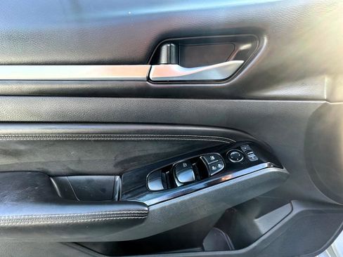 Used 2023 Nissan Altima 2.5 SL FWD image 18