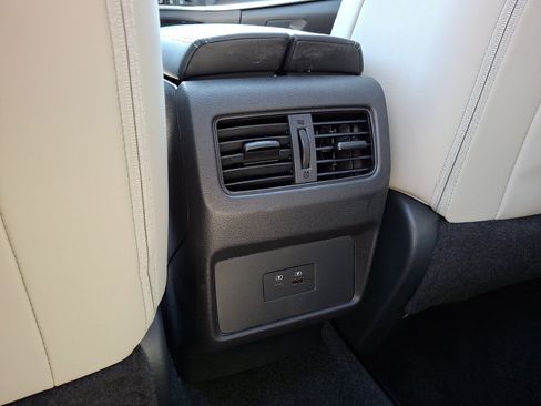 Certified 2023 Nissan Rogue SV w/ SV Premium B Package AWD/4WD image 12