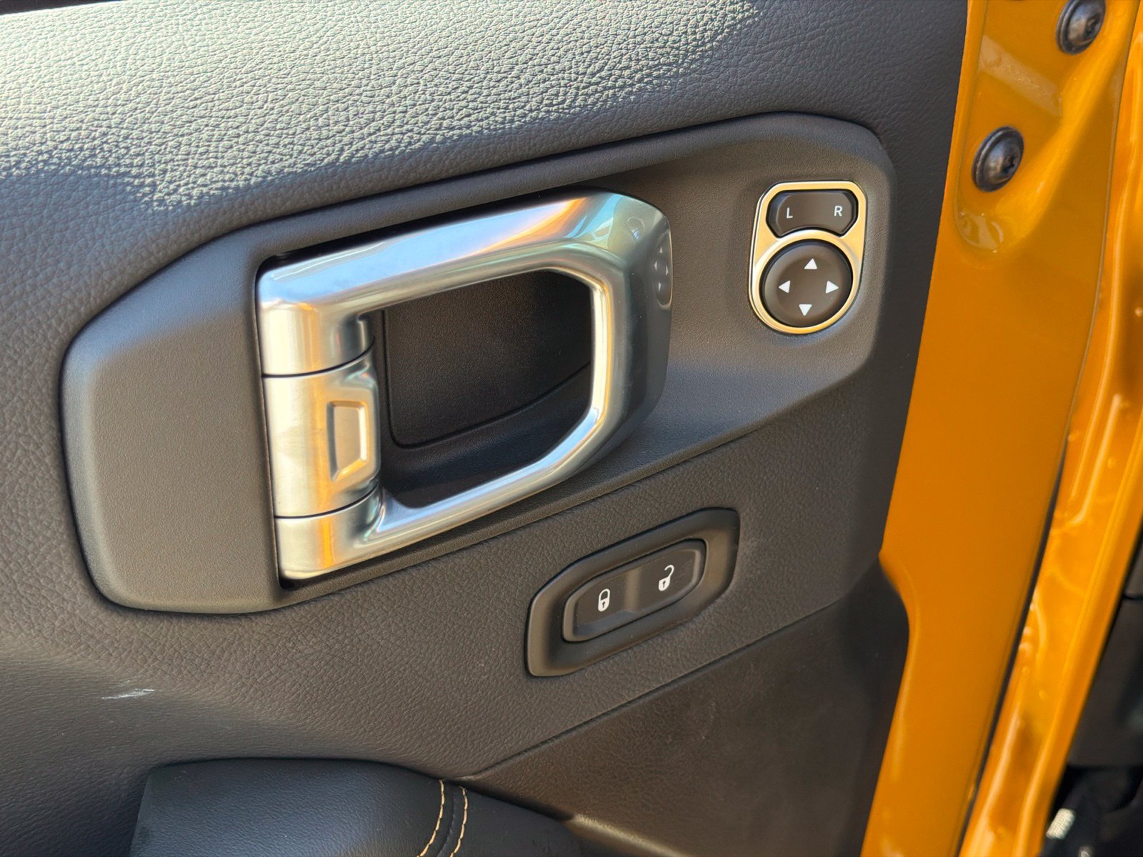 New 2026 Jeep Gladiator Sport AWD/4WD image 15