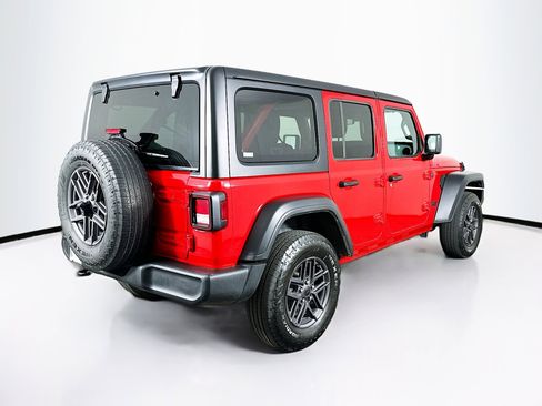 Used 2025 Jeep Wrangler Sport S image 9
