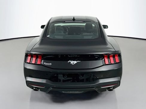 Used 2026 Ford Mustang Coupe RWD image 6