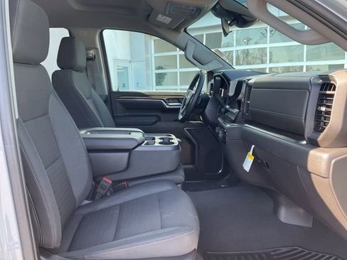Certified 2024 Chevrolet Silverado 1500 LT image 19