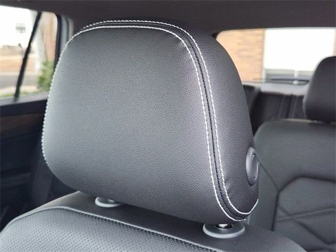 New 2026 Volkswagen Atlas SE image 14