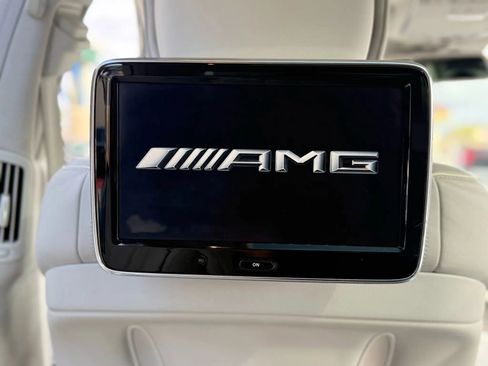 Used 2014 Mercedes-Benz S 63 AMG S 63 AMG 4MATIC Sedan 4D w/ Rear Seat Package image 33