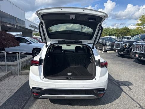 Used 2023 Buick Envision Essence w/ Sport Touring Package image 27