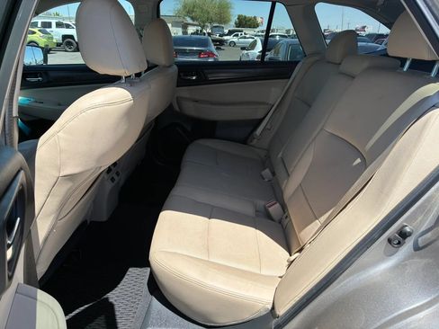 Used 2016 Subaru Outback 2.5i Limited AWD/4WD image 18
