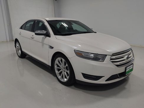 Used 2014 Ford Taurus Limited w/ Equipment Group 301A image 13
