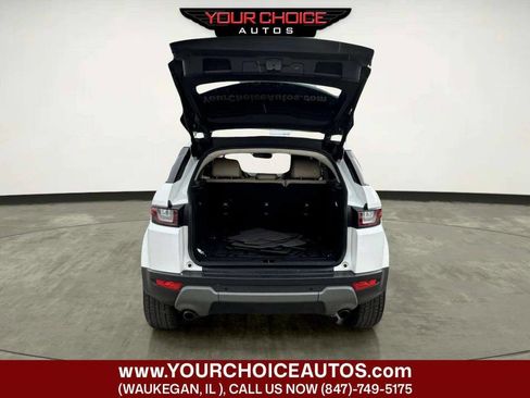 Used 2018 Land Rover Range Rover Evoque image 9