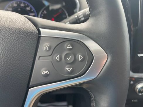 Used 2023 Chevrolet Traverse Premier AWD/4WD image 25