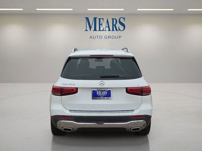 Used 2021 Mercedes-Benz GLB 250 w/ Premium Package