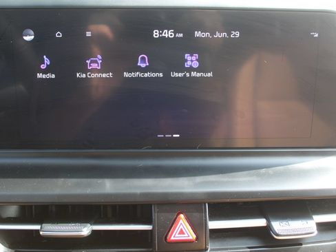 Certified 2025 Kia Seltos EX w/ EX Sunroof Package AWD/4WD image 44