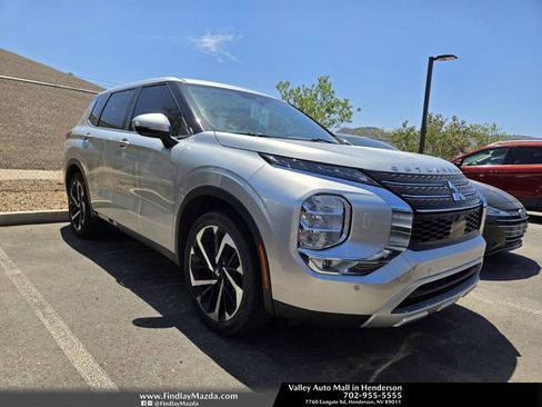 Used 2022 Mitsubishi Outlander SE AWD/4WD image 1