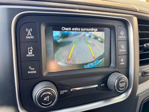 Used 2016 RAM 2500 Tradesman w/ Chrome Appearance Group image 31