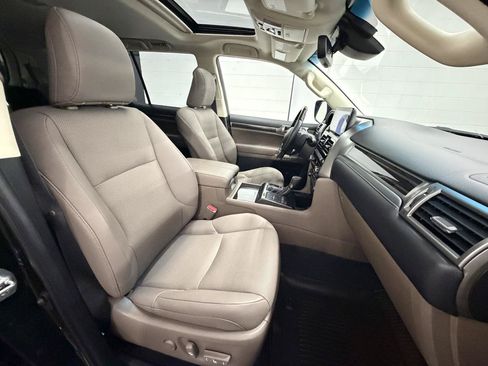 Used 2023 Lexus GX 460 Premium AWD/4WD image 21
